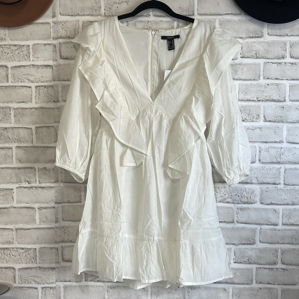 ✨Ivory Ruffle Mini Dress Size XS, New With Tag✨